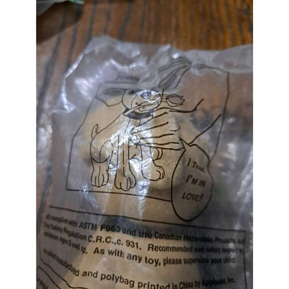 Vintage Taco Bell Applause Toy Plush Toy Chihuahua Yo Quiero Taco Bell w Rose - Picture 4 of 4